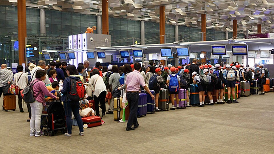 Långa köer på flygplatsen Changi i Singapore. Foto: Imago stock Långa köer på flygplatsen Changi i Singapore. Foto: Imago stock