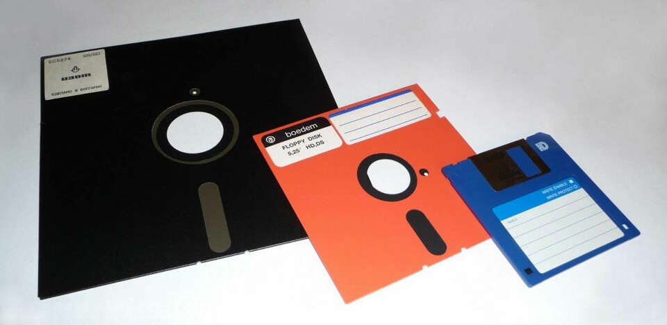 Disketter i tre storlekar. Från vänster: 8 tum, 5,25 tum och 3,5 tum. Foto: George Chernilevsky/Wikipedia