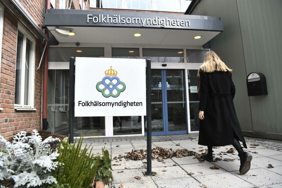 Avsändarna bakom det öppna brevet tycker att Folkhälsomyndighetens åtgärder inte har varit tillräckliga. Arkivbild. Foto: Claudio Bresciani/TT Avsändarna bakom det öppna brevet tycker att Folkhälsomyndighetens åtgärder inte har varit tillräckliga. Arkivbild. Foto: Claudio Bresciani/TT