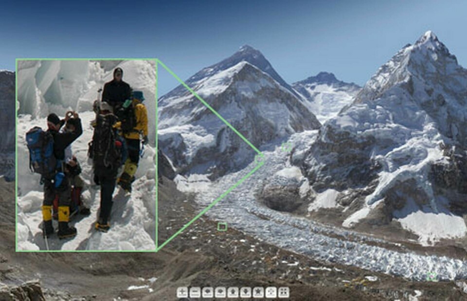 Klättrare på väg att bestiga Mount Everest. Foto: David Breashears