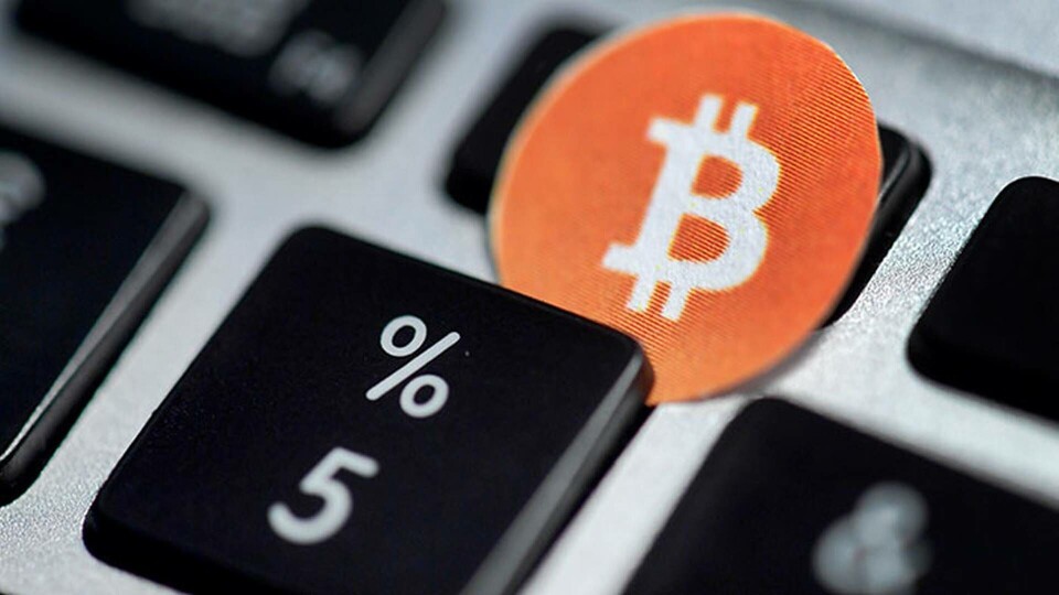 Bitcoin är en kryptovaluta, men blockkedjan den bygger kan användas till annat. Foto: TT Bitcoin är en kryptovaluta, men blockkedjan den bygger kan användas till annat. Foto: TT