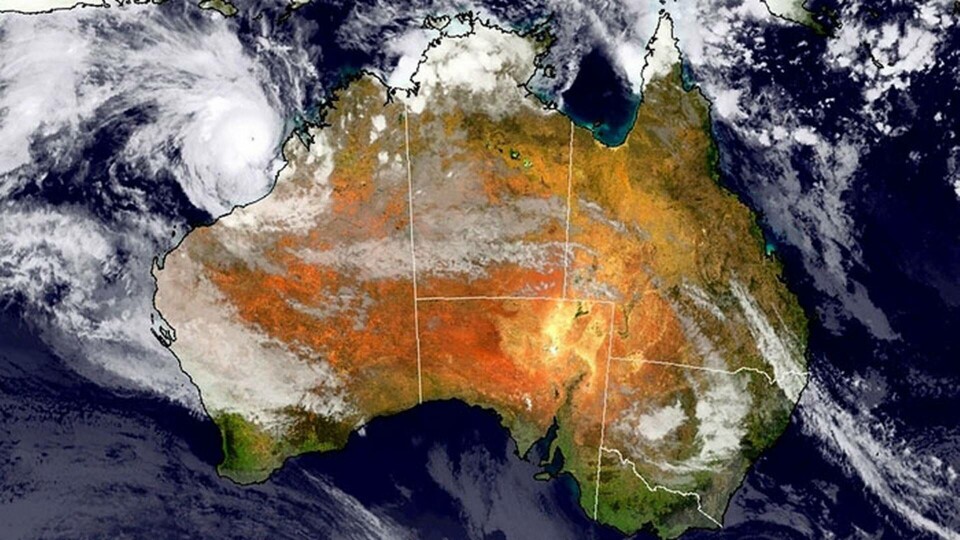 Tasmanien – nere till höger i bild – är regnigt och blåsigt, och lämpar sig därför bra för vind- och vattenkraft. Arkivbild från Australiens vädermyndighet BOM. Foto: BOM/AP/TT Tasmanien – nere till höger i bild – är regnigt och blåsigt, och lämpar sig därför bra för vind- och vattenkraft. Arkivbild från Australiens vädermyndighet BOM. Foto: BOM/AP/TT