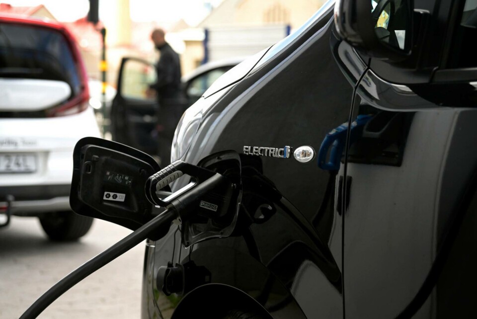 Nu försvinner klimatbonusen för elbilar. Foto: Janerik Henriksson/TT Nu försvinner klimatbonusen för elbilar. Foto: Janerik Henriksson/TT