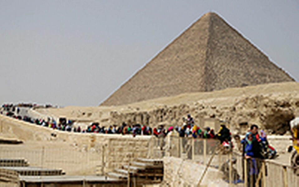 Ny teori om hur pyramidstenarna förflyttades får alien-teorin att halka längre ner på trolighetsstegen. Foto: TT Ny teori om hur pyramidstenarna förflyttades får alien-teorin att halka längre ner på trolighetsstegen. Foto: TT