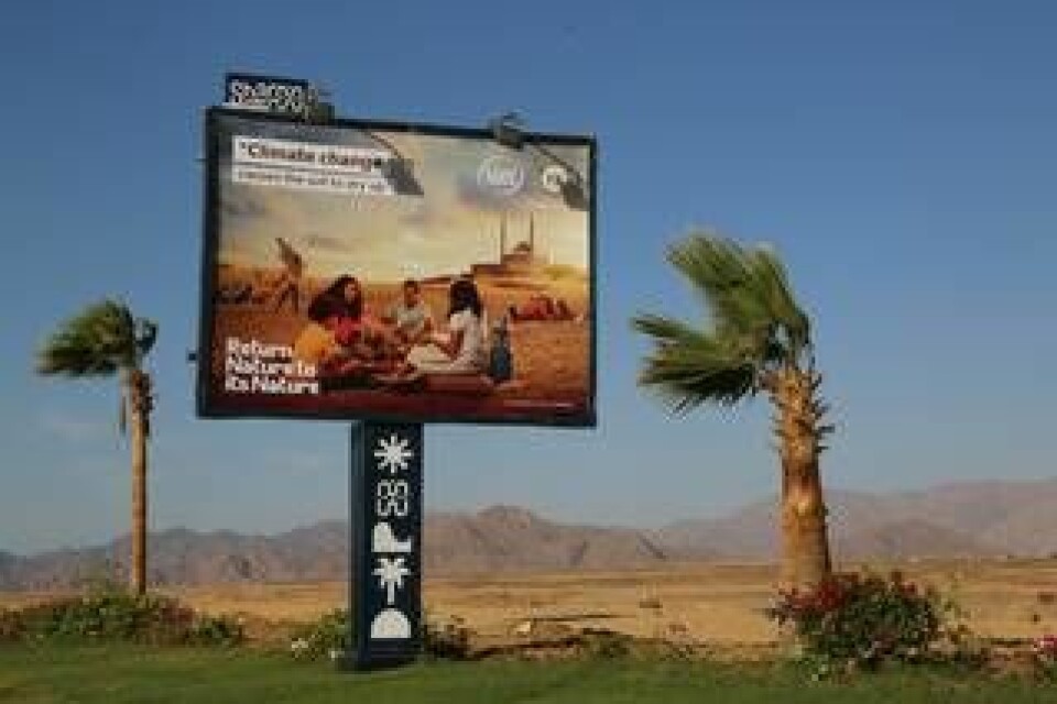 Reklam för klimatmötet COP27 i Egypten. Foto: Thomas Hartwell/AP/TT