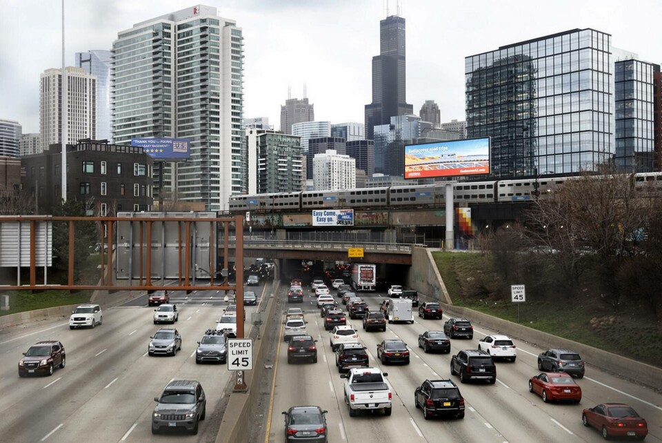 Trafik vid infarten till Chicago. Foto: Shafkat Anowar/AP/TT Trafik vid infarten till Chicago. Foto: Shafkat Anowar/AP/TT