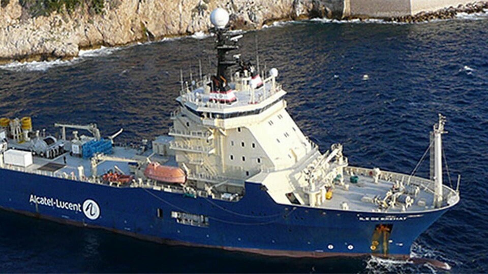 Indigo Cable ska läggas ut med ett fartyg som det på bilden. Foto: Alcatel Submarine Networks Indigo Cable ska läggas ut med ett fartyg som det på bilden. Foto: Alcatel Submarine Networks