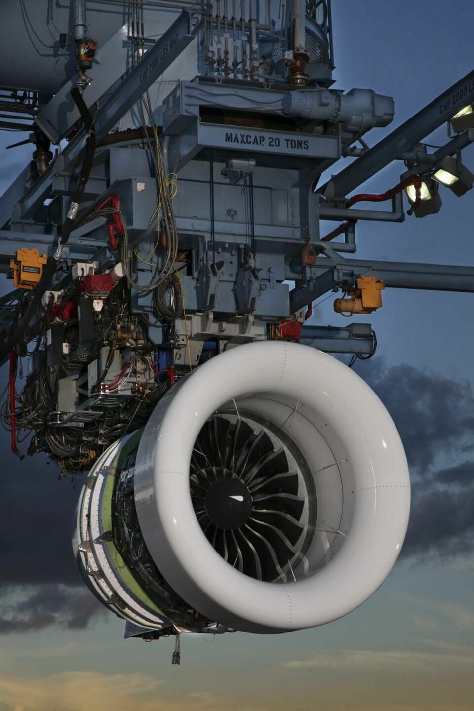 Jetmotorn PW1000G får växellåda. Foto: ?PW1100G-JM First Flight