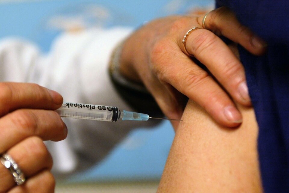 I många av de vaccin som nu håller på utvecklas är utgångspunkten att låta ett ofarligt virus föra in genetiskt material som man hoppas att kroppens immunförsvar ska reagera emot. Foto: Jack Mikrut/TT I många av de vaccin som nu håller på utvecklas är utgångspunkten att låta ett ofarligt virus föra in genetiskt material som man hoppas att kroppens immunförsvar ska reagera emot. Foto: Jack Mikrut/TT