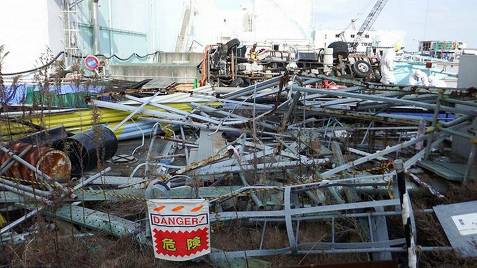 Förödelsen vid kärnkraftverket Fukushima Daiichi var enorm efter tsunamin 11 mars 2011. Foto: Tepco Förödelsen vid kärnkraftverket Fukushima Daiichi var enorm efter tsunamin 11 mars 2011. Foto: Tepco