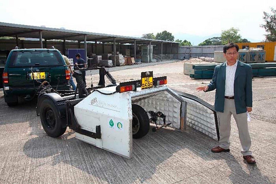 Mätvagnen och forskningsledaren Hung Wing-tat vid Polytechnical University i Hongkong. Mätvagnen och forskningsledaren Hung Wing-tat vid Polytechnical University i Hongkong.