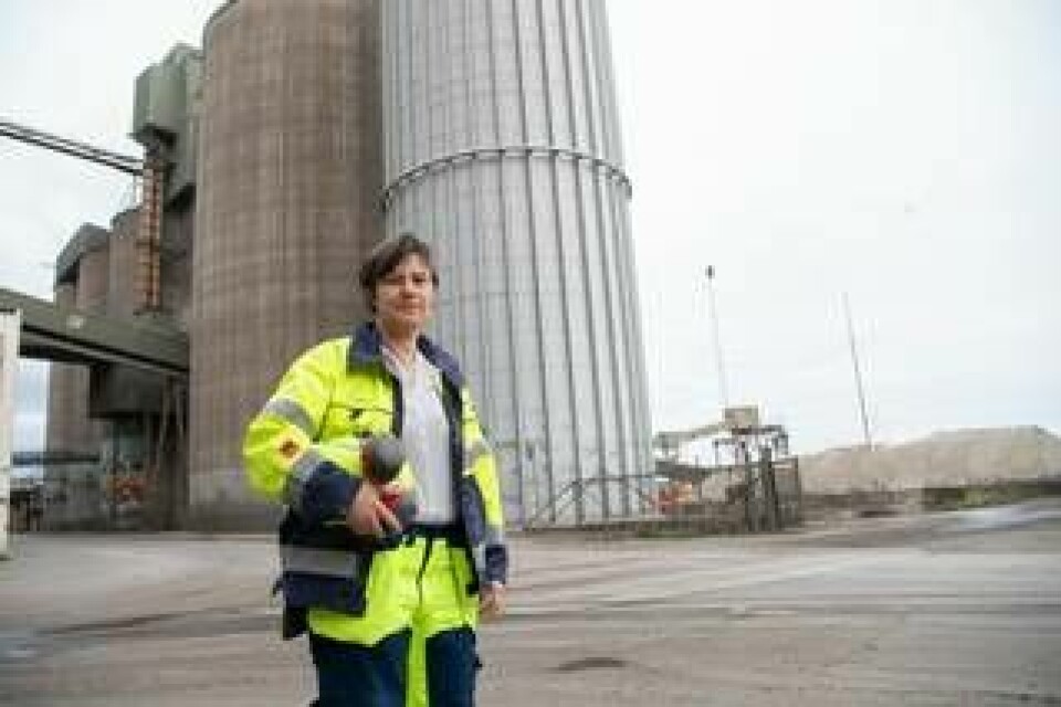 Matilda Hoffstedt, fabrikschef för Cementa i Slite. Foto: Fredrik Sandberg/TT