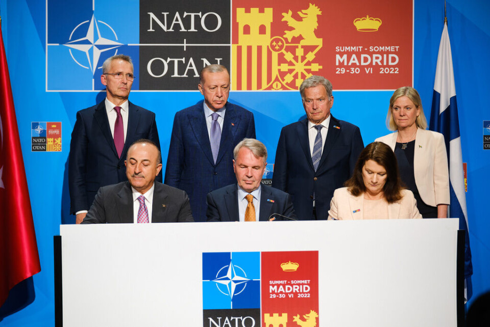 Efter att ha träffats öga mot öga i timmar löstes knuten upp och Turkiet är redo att släppa in Sverige och Finland i Nato. Foto: Nato/UPI/Shutterstock Efter att ha träffats öga mot öga i timmar löstes knuten upp och Turkiet är redo att släppa in Sverige och Finland i Nato. Foto: Nato/UPI/Shutterstock