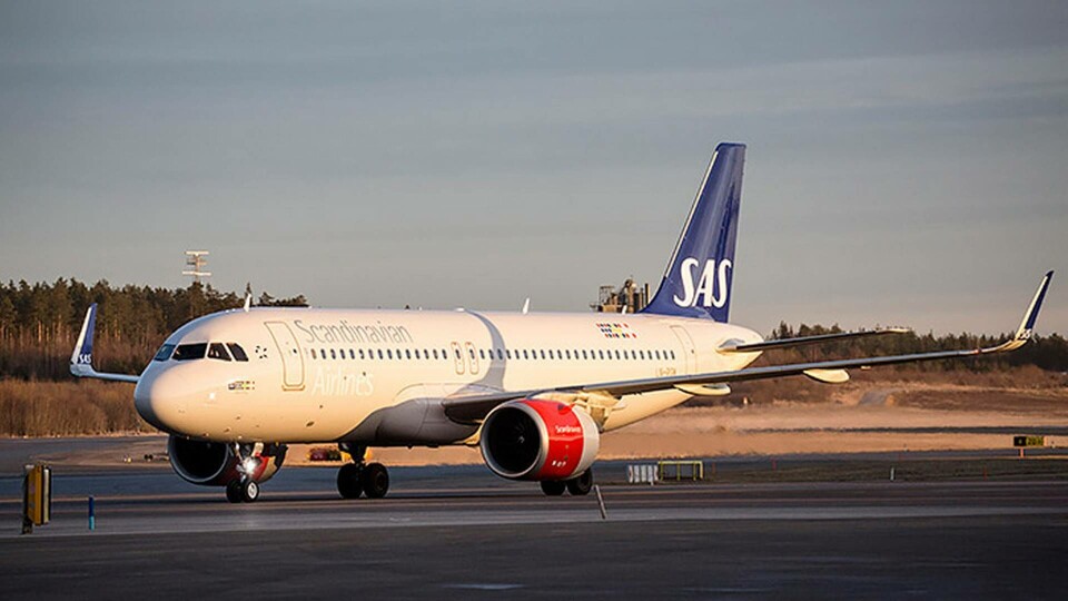 SAS flygplan Airbus 320 Neo tankades med bioflygbränsle inför en flygning till Köpenhamn i början av januari 2017. Foto: Christine Olsson / TT SAS flygplan Airbus 320 Neo tankades med bioflygbränsle inför en flygning till Köpenhamn i början av januari 2017. Foto: Christine Olsson / TT