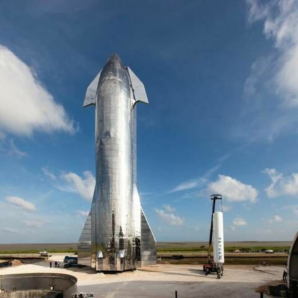 Spacex visade under lördagen upp den första fullskaliga prototypen av det nya rymdskeppet Starship.	Foto: Spacex
