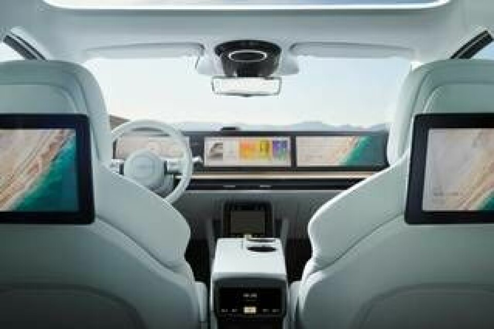 Skärmar, skärmar – och åter skärmar. Så här ser Sonys vision av framtidens bilar ut. Foto: Press