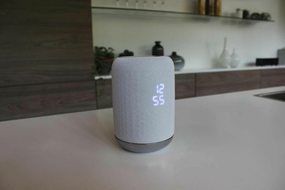 Sony använder Google-teknik för röststyrning av sin nya högtalare. Förutom att lyssna på musik kan röstassistenten också styra ens tv och andra smarta prylar.