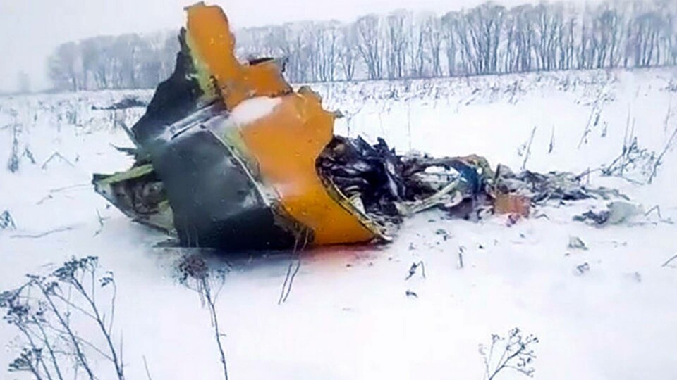 Ett ryskt inrikesflygplan med 71 människor ombord störtade några minuter efter starten från Domodedovo. Foto: AP Ett ryskt inrikesflygplan med 71 människor ombord störtade några minuter efter starten från Domodedovo. Foto: AP