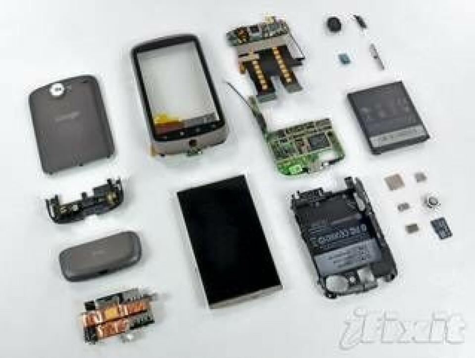 Sajten www.ifixit.com har plockat ned Nexus One i en pedagosisk bildsvit.