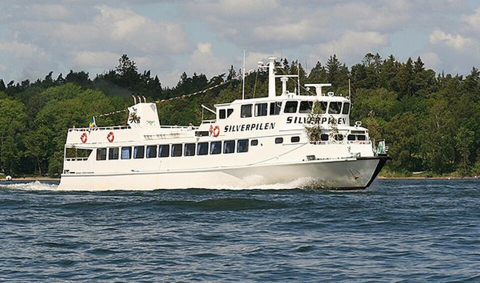 Försvarsmakten vill inte kännas vid det muntliga avtal som kaptenerna på M/S Silverpilen hänvisar till. Färjan i Stockholm måste avbryta sin 40-åriga rutt genom försvarets skyddsobjekt. Foto: EnDumEn Försvarsmakten vill inte kännas vid det muntliga avtal som kaptenerna på M/S Silverpilen hänvisar till. Färjan i Stockholm måste avbryta sin 40-åriga rutt genom försvarets skyddsobjekt. Foto: EnDumEn
