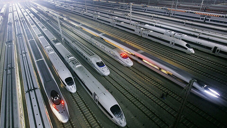 Arkivbild på snabbtåg i Wuhan i den kinesiska Hubeiprovinsen. Foto: AP Photo / TT Arkivbild på snabbtåg i Wuhan i den kinesiska Hubeiprovinsen. Foto: AP Photo / TT