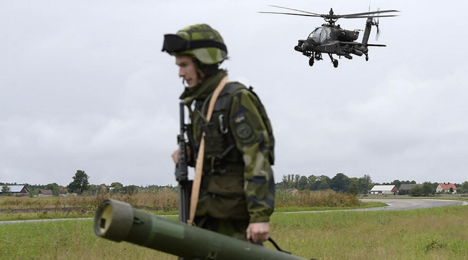 Bild från militärövningen Aurora 17 då svenskt luftförsvar övade med attackhelikoptrar. Foto: Anders Wiklund/ / TT Bild från militärövningen Aurora 17 då svenskt luftförsvar övade med attackhelikoptrar. Foto: Anders Wiklund/ / TT
