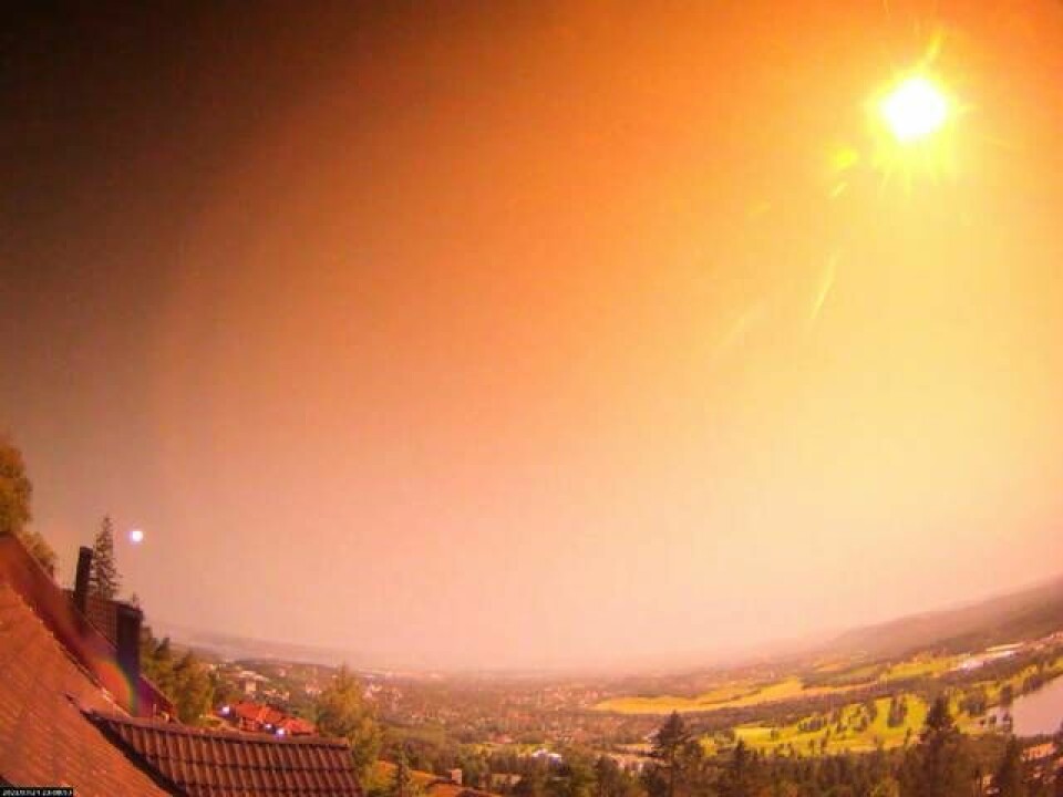 Klockan 01.08 natten till söndag lyste en stor meteor, en bolid, upp sommarnatten i Norge och västra Sverige.
Foto: Norsk meteornettverk