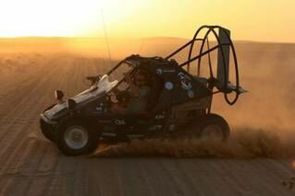 Skycar i Sahara. (Klicka för större bild)