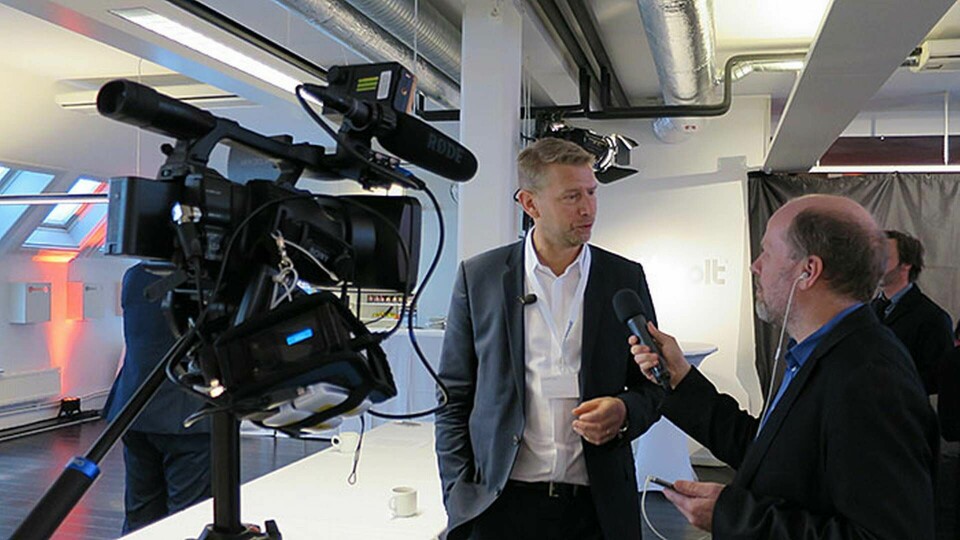 Peter Carlsson berättar om företagets planer på presskonferens i Stockholm. Foto: Ada Fredelius