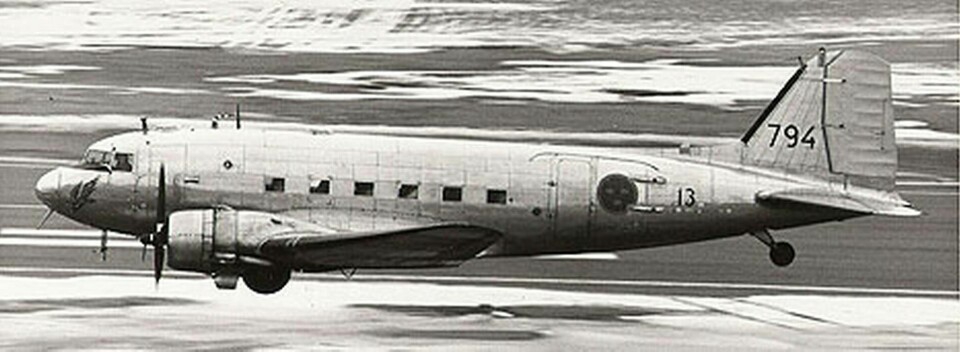 Signalspaningsmottagaren av typ APR5A, som bärgats från den DC3:a som sköts ned av ett sovjetiskt jaktplan 1952, kunde mycket väl användas för att spana på signaler på frekvenser på uppåt 10 gigahertz. Foto: Källa: Wikipedia