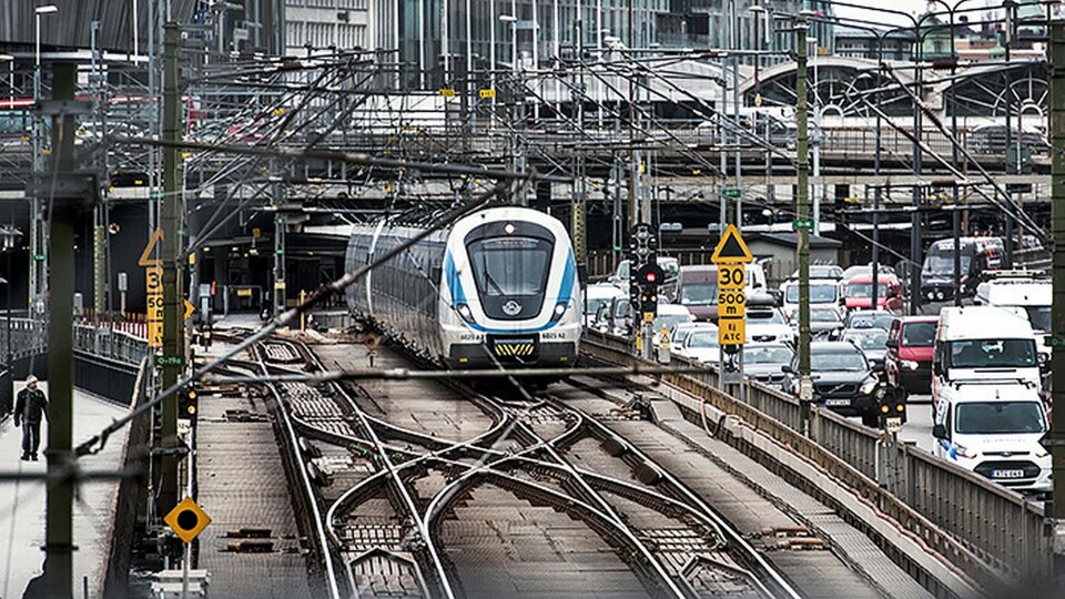 Arkivbild på Getingmidjan - sträckan mellan Stockholms central och Älvsjö. Foto: Tomas Oneborg / SvD / TT Arkivbild på Getingmidjan - sträckan mellan Stockholms central och Älvsjö. Foto: Tomas Oneborg / SvD / TT