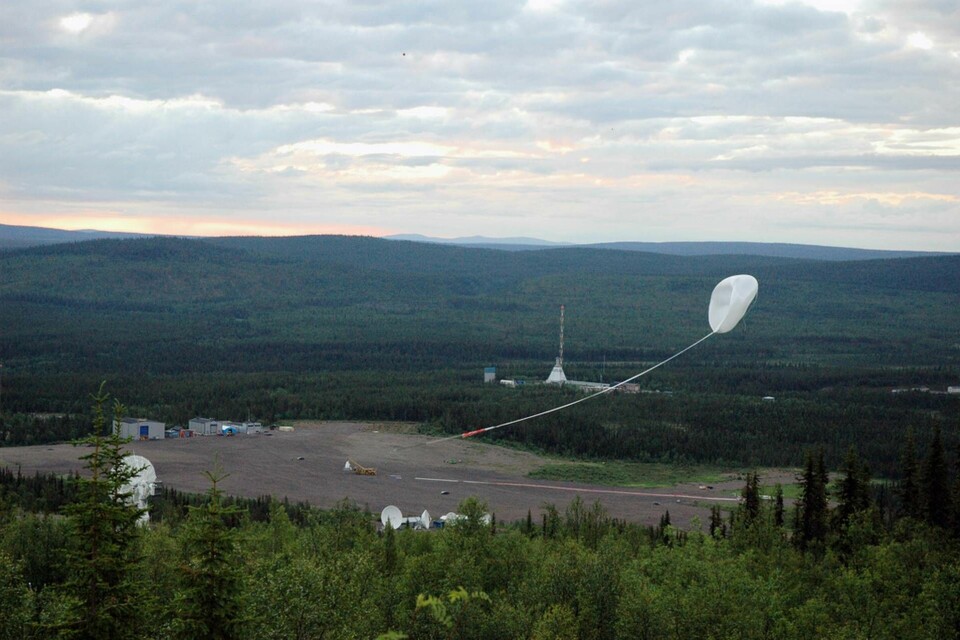 Flera tidigare experimentballonger har skickats upp från Esrange i forskningssyfte. Här är en ballong som skickades upp 2011. Arkivbild. Foto: Esrange Space Center