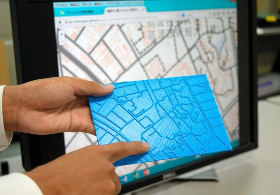 Vägar och järnvägar i form av millimeterhöga upphöjningar på en 3d-utskriven karta. Foto: Geospatial Information Authority of Japan Vägar och järnvägar i form av millimeterhöga upphöjningar på en 3d-utskriven karta. Foto: Geospatial Information Authority of Japan