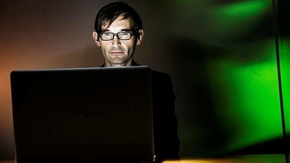 Hur förbättrar man cybersäkerhetsläget i Sverige? Genom att lära företagen hur hackarna tänker, menar Pontus Johnson, professor i nätverk och systemteknik på KTH. Foto: KTH Hur förbättrar man cybersäkerhetsläget i Sverige? Genom att lära företagen hur hackarna tänker, menar Pontus Johnson, professor i nätverk och systemteknik på KTH. Foto: KTH