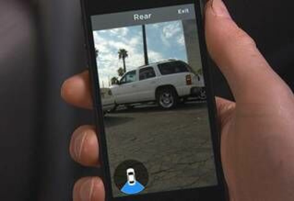 Med uppkopplad webbkamera kan man kolla vad som händer runt en parkerad bil. Foto: GM