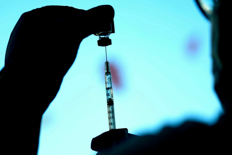 Joe Bidens regering vill satsa miljarder dollar på att öka vaccintillverkningen i USA. Foto: Nam Y. Huh/AP/TT