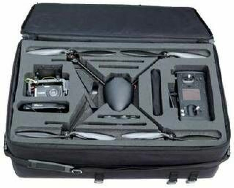 Väska för helikoptern med fjärrkontroll och kamera. Foto: Draganfly Innovations