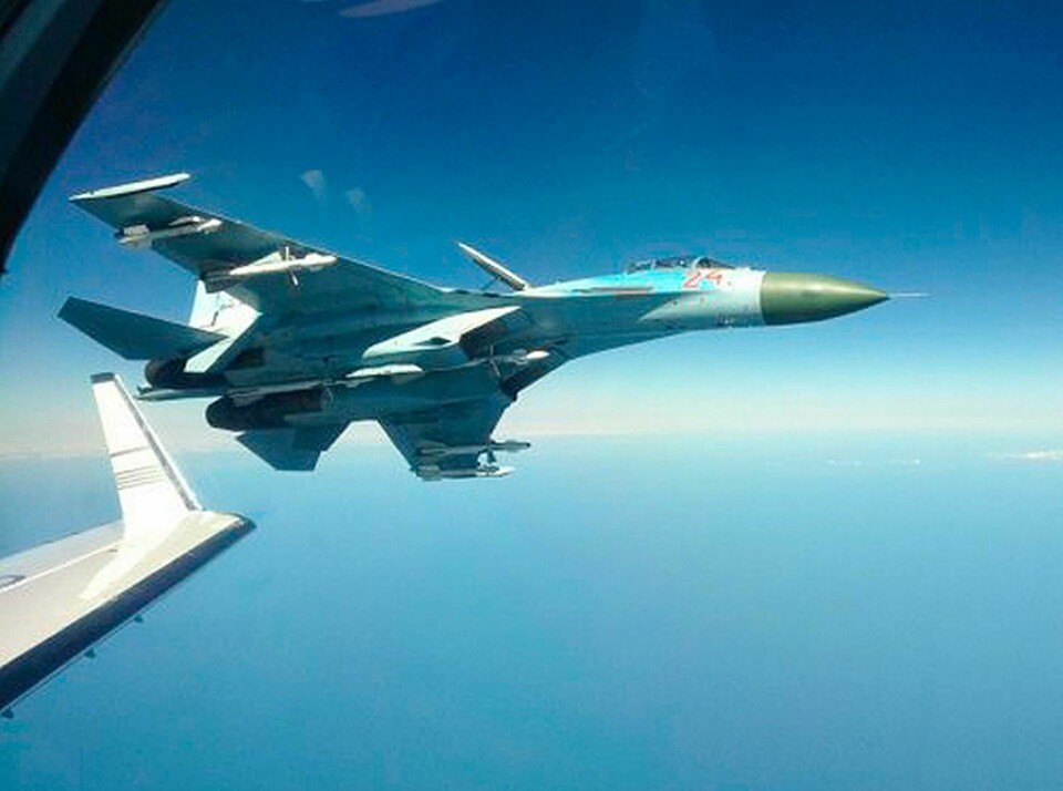 Ett svenskt signalspaningsflygplan fotograferade en rysk Su-27 på bara några meters håll. Bilden är publicerad på FRA:s hemsida. Foto: FRA