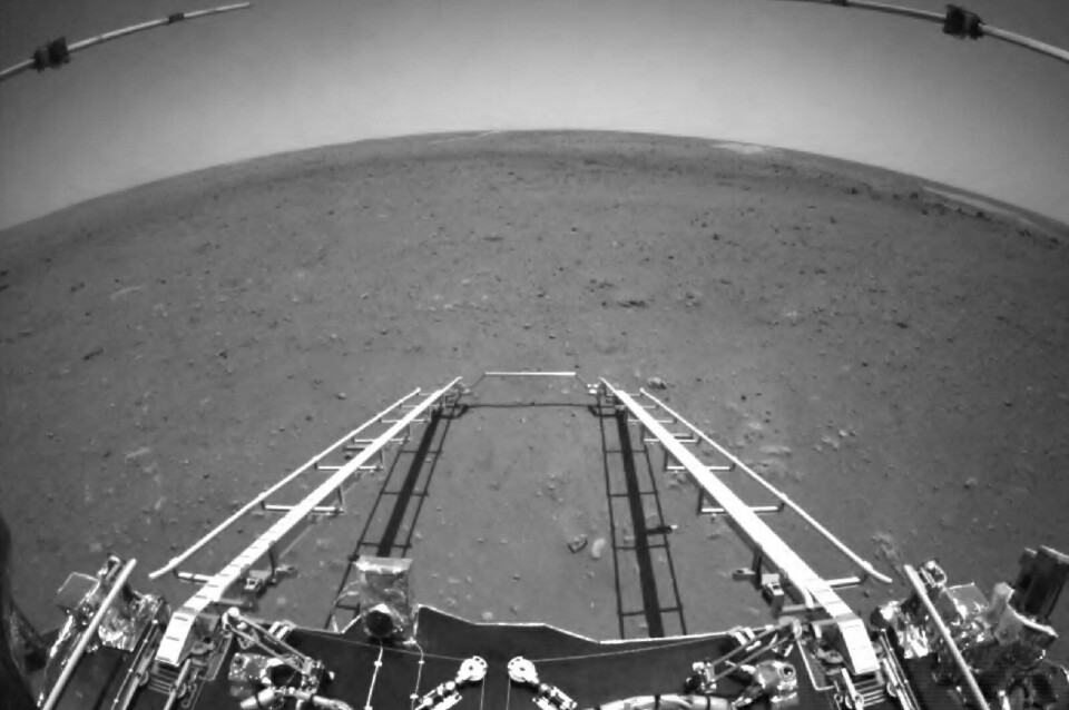 Bild från Kinas Marsrover Zhurong. Foto: CNSA Bild från Kinas Marsrover Zhurong. Foto: CNSA