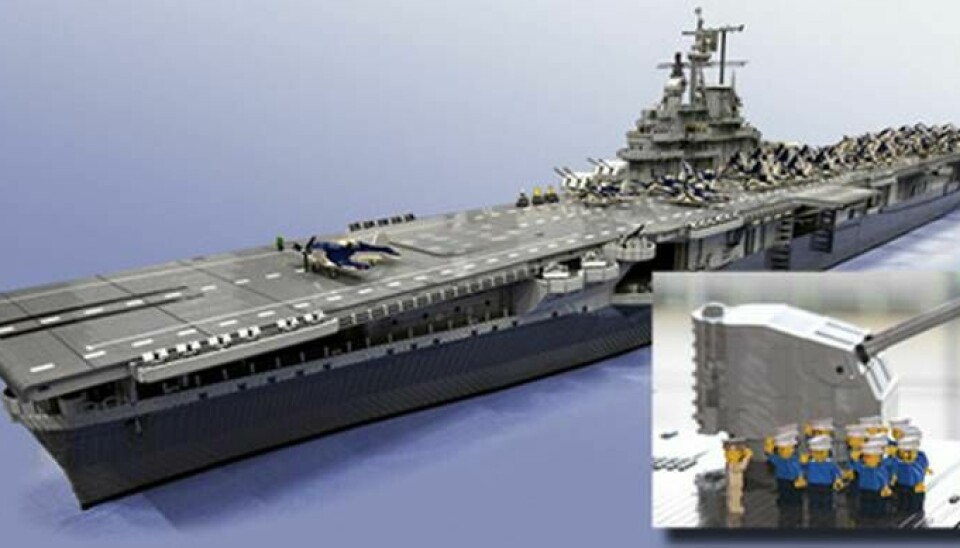 Legofartyget är sju meter långt och tog ett år att bygga. Foto: Intrepidmuseum.org