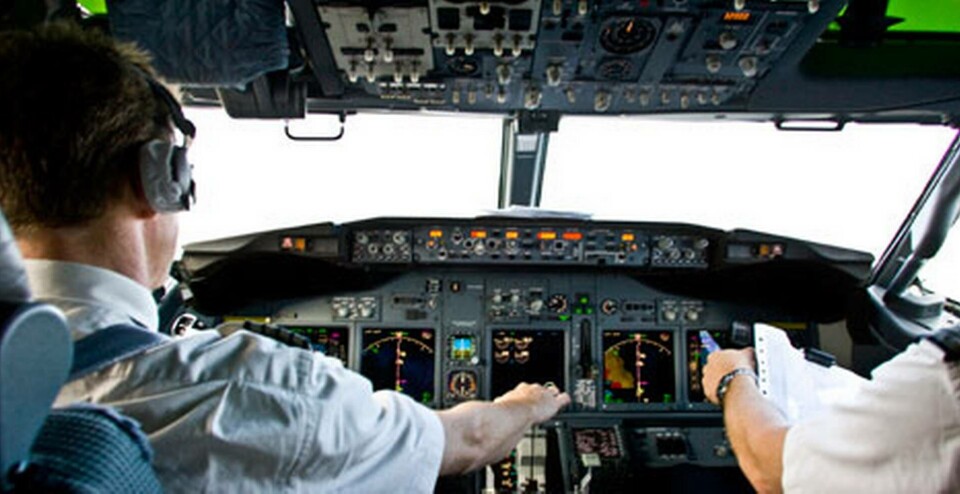 En pilot och säkehetskonsult säger sig kunna ta över kommandot av ett plan med en mobilapp. Foto: Colourbox En pilot och säkehetskonsult säger sig kunna ta över kommandot av ett plan med en mobilapp. Foto: Colourbox