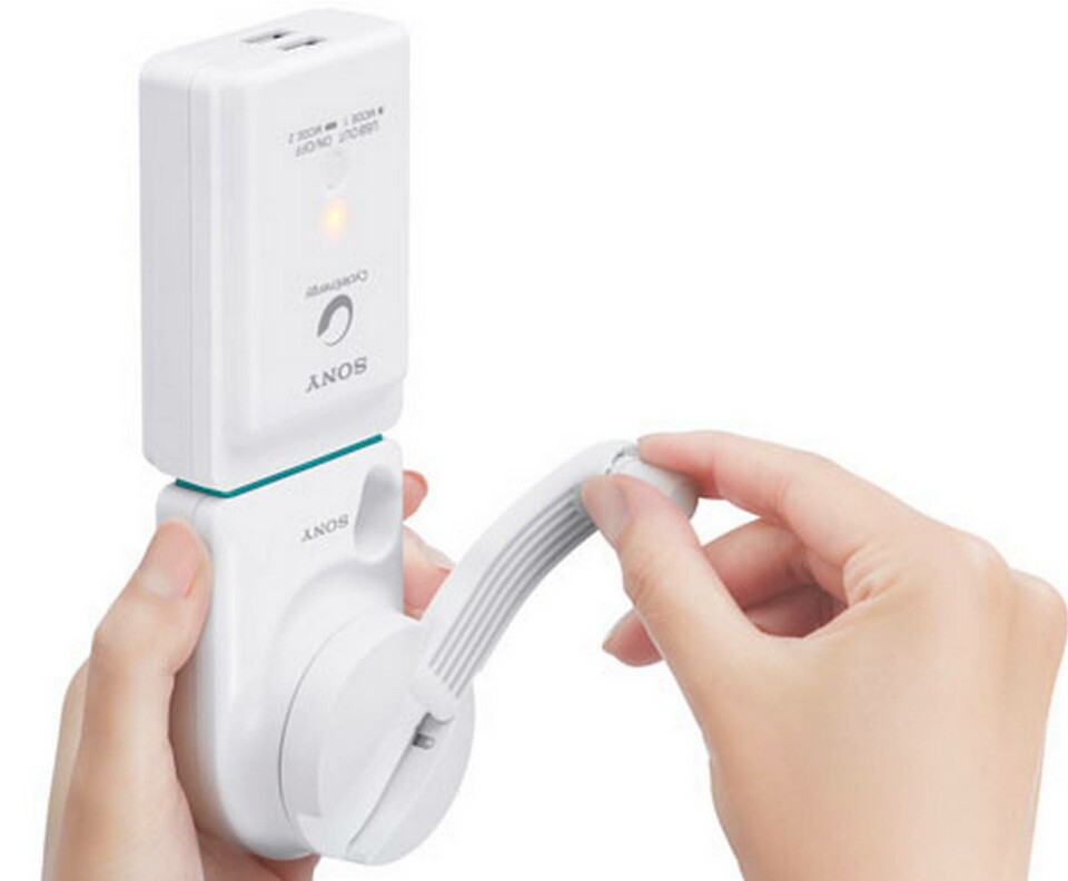 Med en vevdriven laddare har man alltid el till mobilen, datorn och kameran. Foto: Sony Med en vevdriven laddare har man alltid el till mobilen, datorn och kameran. Foto: Sony