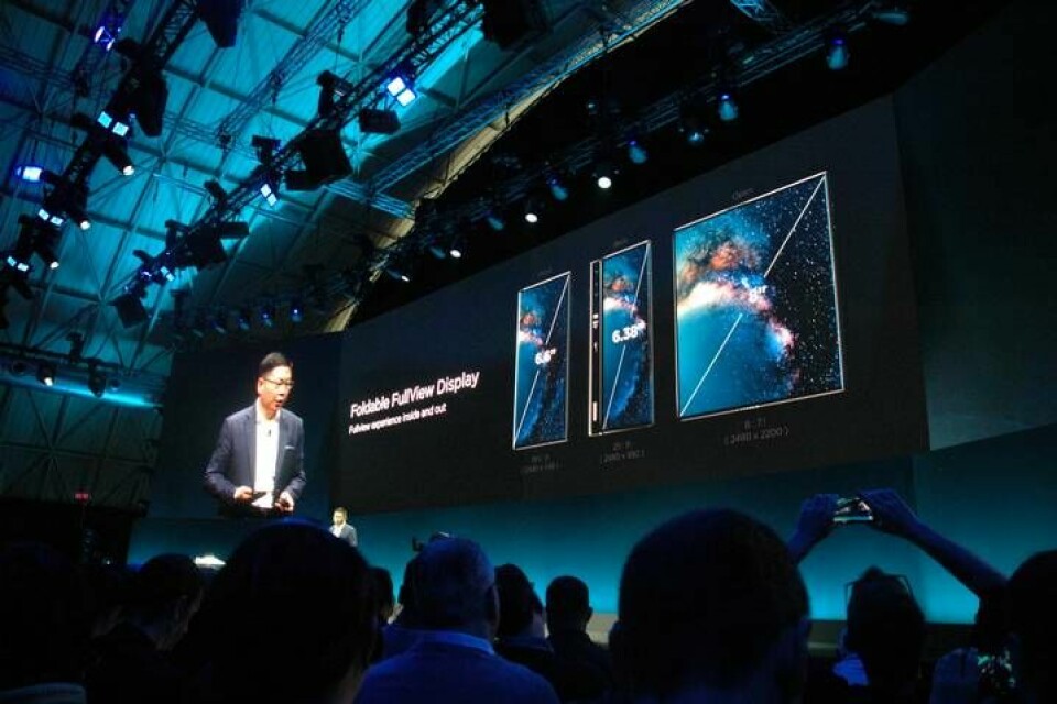 Mate X, Huaweis kaxiga svar på storkonkurrenten Samsungs vikbara mobil Galaxy Fold, Foto: Kalle Wiklund